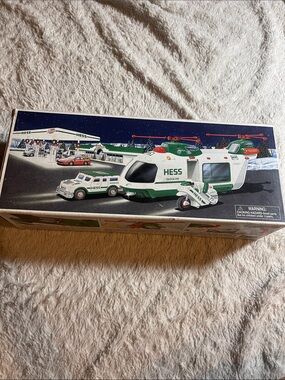 Hess 2001 green   and White Rescue Helicopter & Vehicle Playset